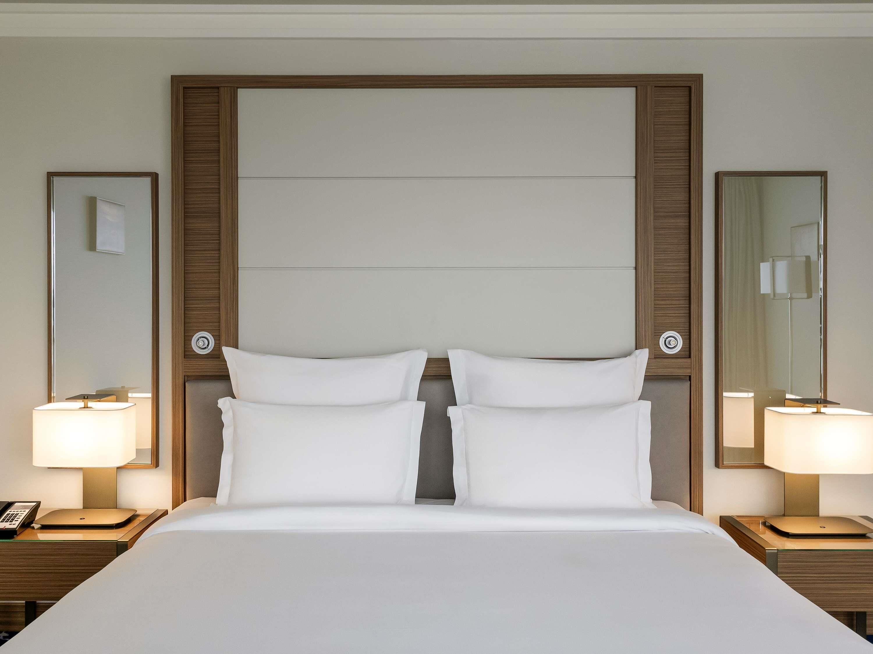 1 chambre, couette en duvet, lit avec matelas à plateau-coussin, minibar