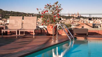 Sesongbasert utendørsbasseng