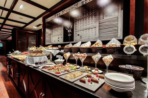 Daily buffet breakfast (EUR 22.5 per person)
