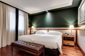 Superior Room | Premium bedding, minibar, in-room safe, desk - Hotel 1898 (Barcelona)