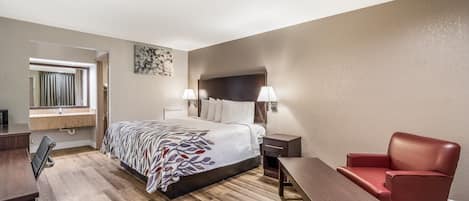 Habitación superior, 1 cama King size, para no fumadores | Cortinas blackout, wifi gratis, ropa de cama y despertador