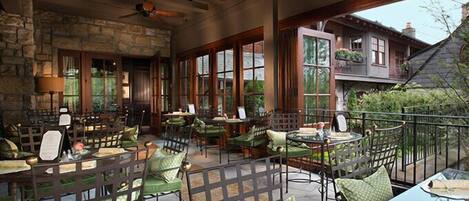 Outdoor dining