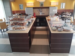Breakfast area - West Florence Hotel (Campi Bisenzio)