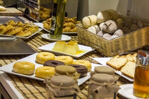 Daily buffet breakfast (EUR 10 per person)