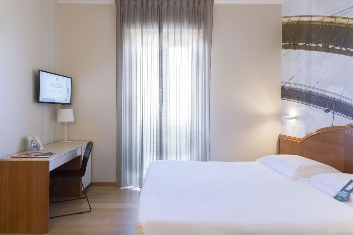 Couette en duvet d'oie, coffres-forts dans les chambres, bureau
