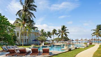 In-room safe, desk, laptop workspace, free WiFi