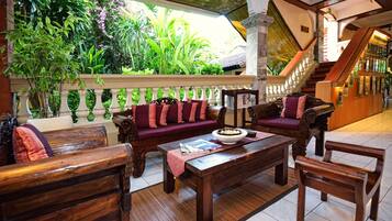 Sala de estar en el lobby