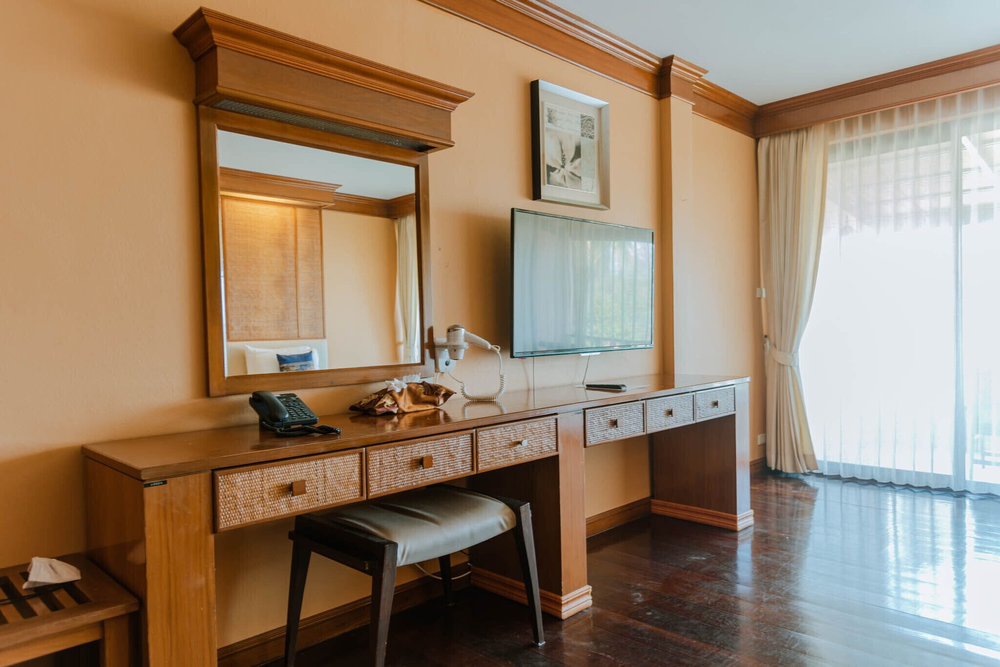 desk, soundproofing, iron/ironing board, free wifi