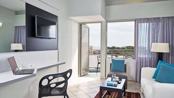 Superior suite | 1 slaapkamer, pillowtop-bedden, een minibar, een kluis op de kamer