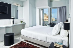 Pillowtop beds, minibar, in-room safe, individually decorated - Aquamare City+Beach (Rhodes)