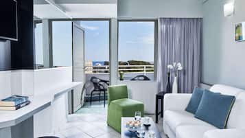 1 bedroom, pillowtop beds, minibar, in-room safe