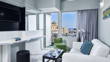 Pillowtop-bedden, een minibar, een kluis op de kamer