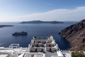 Exterior - Cliff Side Suites (Santorini)