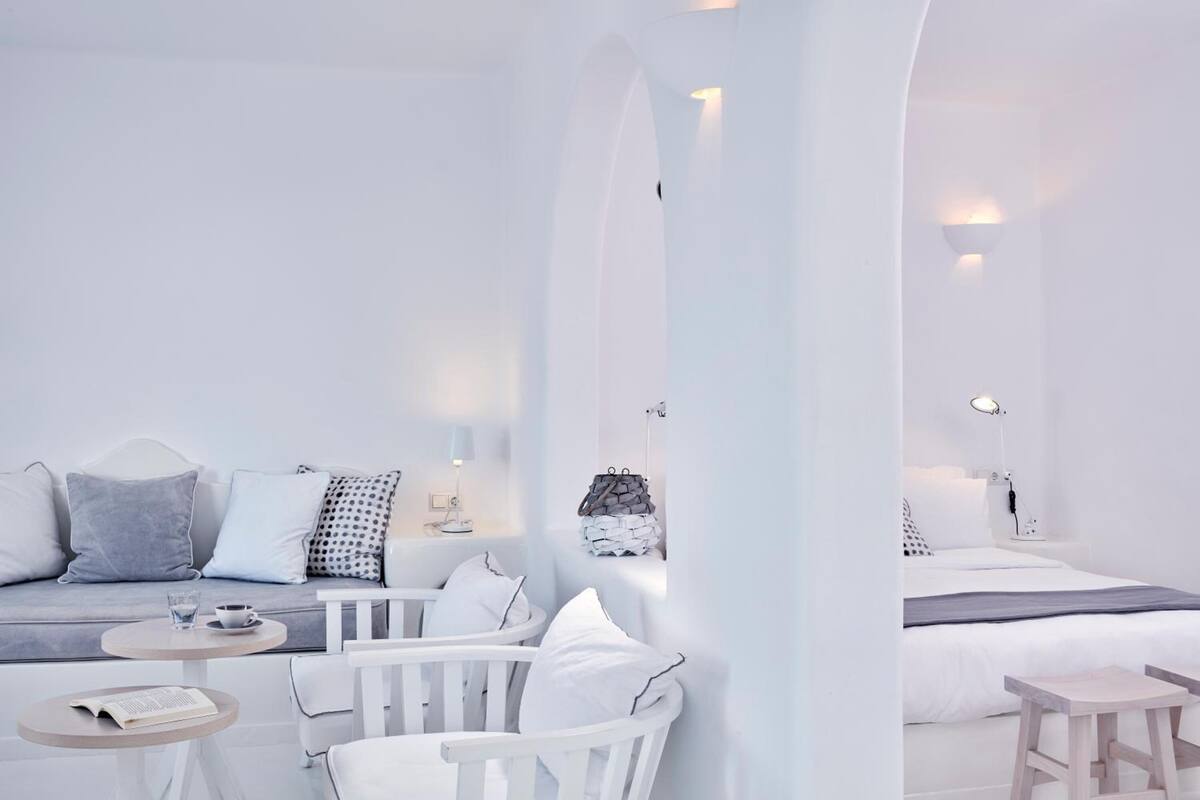 minibar, in-room safe, soundproofing, free wifi