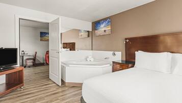 Suite, Jetted Tub | Desk, blackout curtains, iron/ironing board, free WiFi