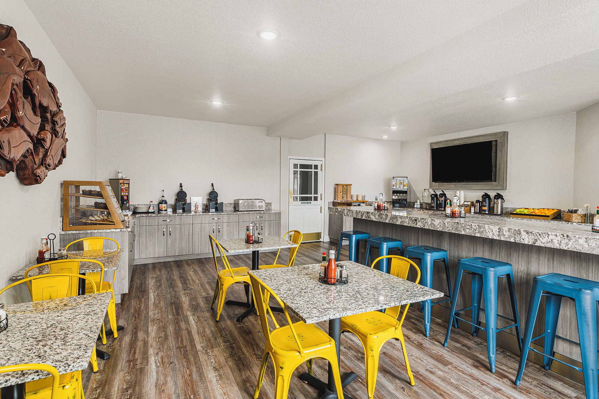 Free daily self-serve breakfast