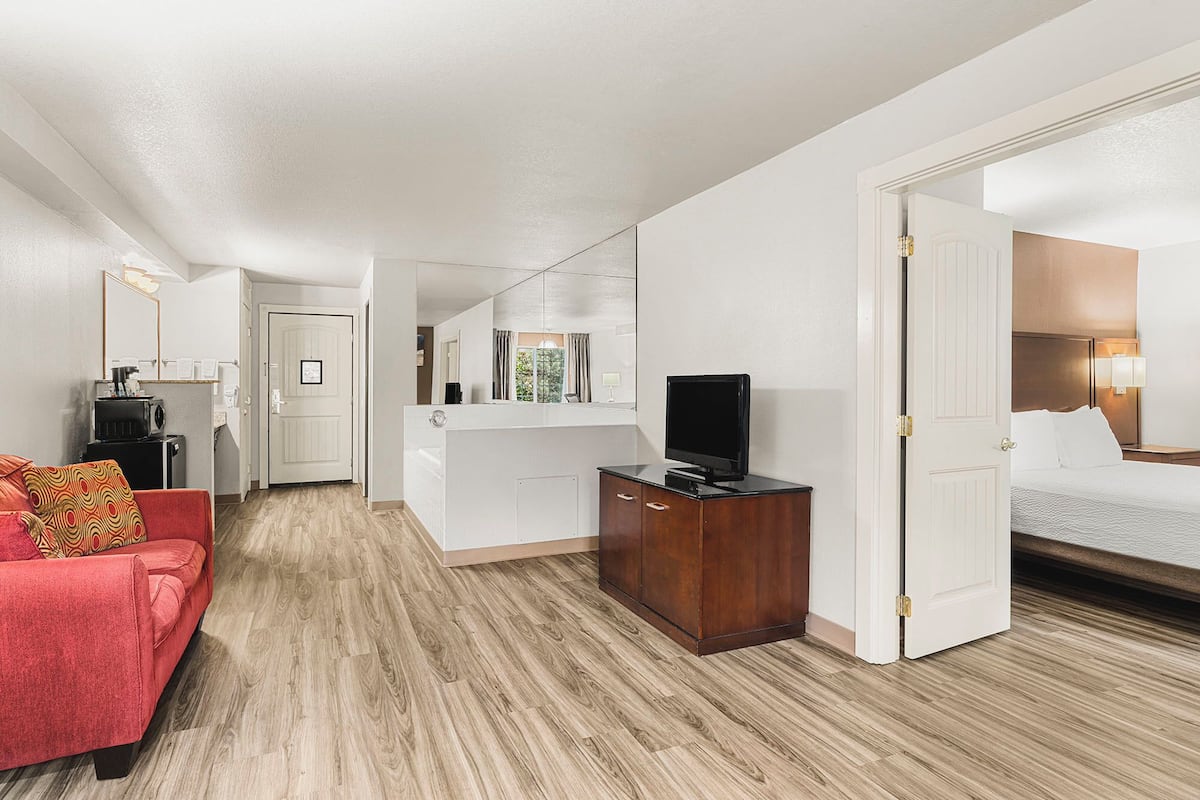 Suite, Whirlpool | Zimmerausstattung