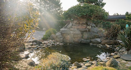 The Ashley Inn & Suites
