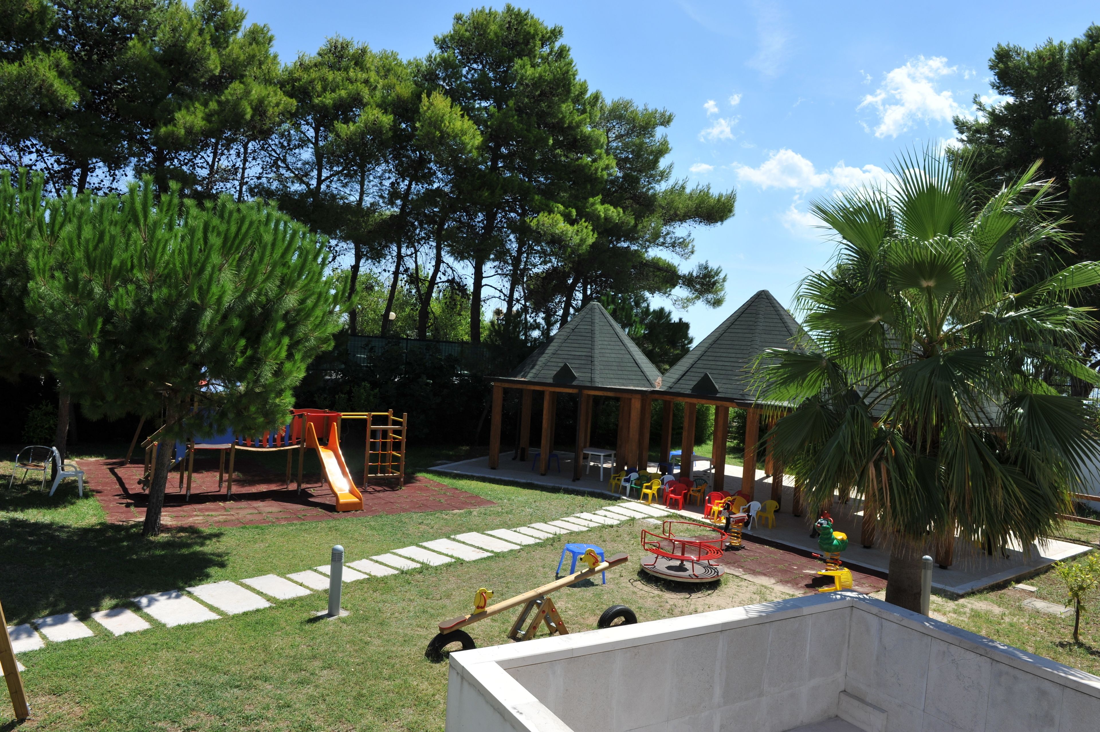 children’s play area – outdoor