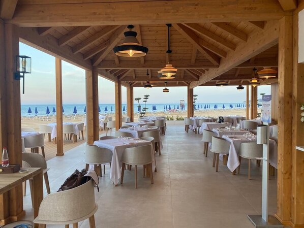 Beach bar - Pizzomunno Vieste Palace Hotel (Vieste)