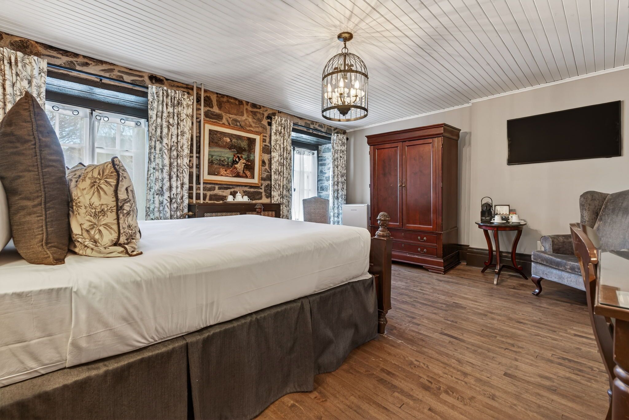 Classic Clos St-Louis - 3rd floor, no elevator | Premium bedding, pillowtop beds, in-room safe, desk