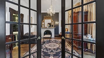 Exclusive Suite - 2nd floor, no elevator | Premium bedding, pillowtop beds, in-room safe, individually decorated