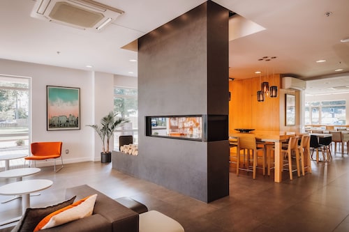 Hôtel Le Dauphin Montréal - Longueuil