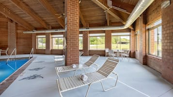 Indoor pool, sun loungers