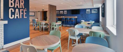 Bar (in der Unterkunft)