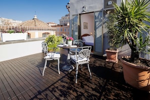 Chambre Supérieure, 1 très grand lit, non-fumeur, terrasse | Vue de la chambre