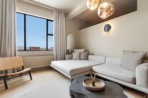 Quarto triplo superior | Cortinas blackout, ferros/tábuas de passar roupa, berços grátis