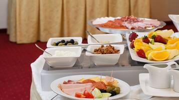 Colazione a buffet a pagamento, servita tutte le mattine