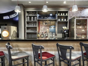 Bar (on property) - ibis Taubate (Taubate)