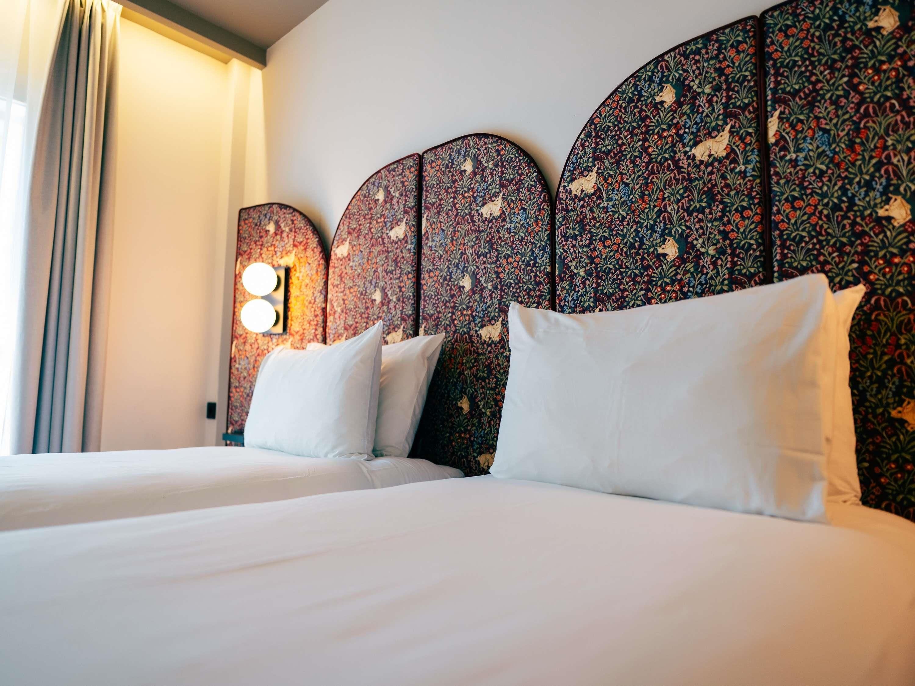 standard room, 2 single beds | desk, soundproofing, free wifi, bed sheets