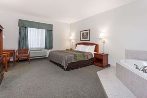 Desk, laptop workspace, iron/ironing board, free WiFi - Days Inn by Wyndham Pentwater (Pentwater)