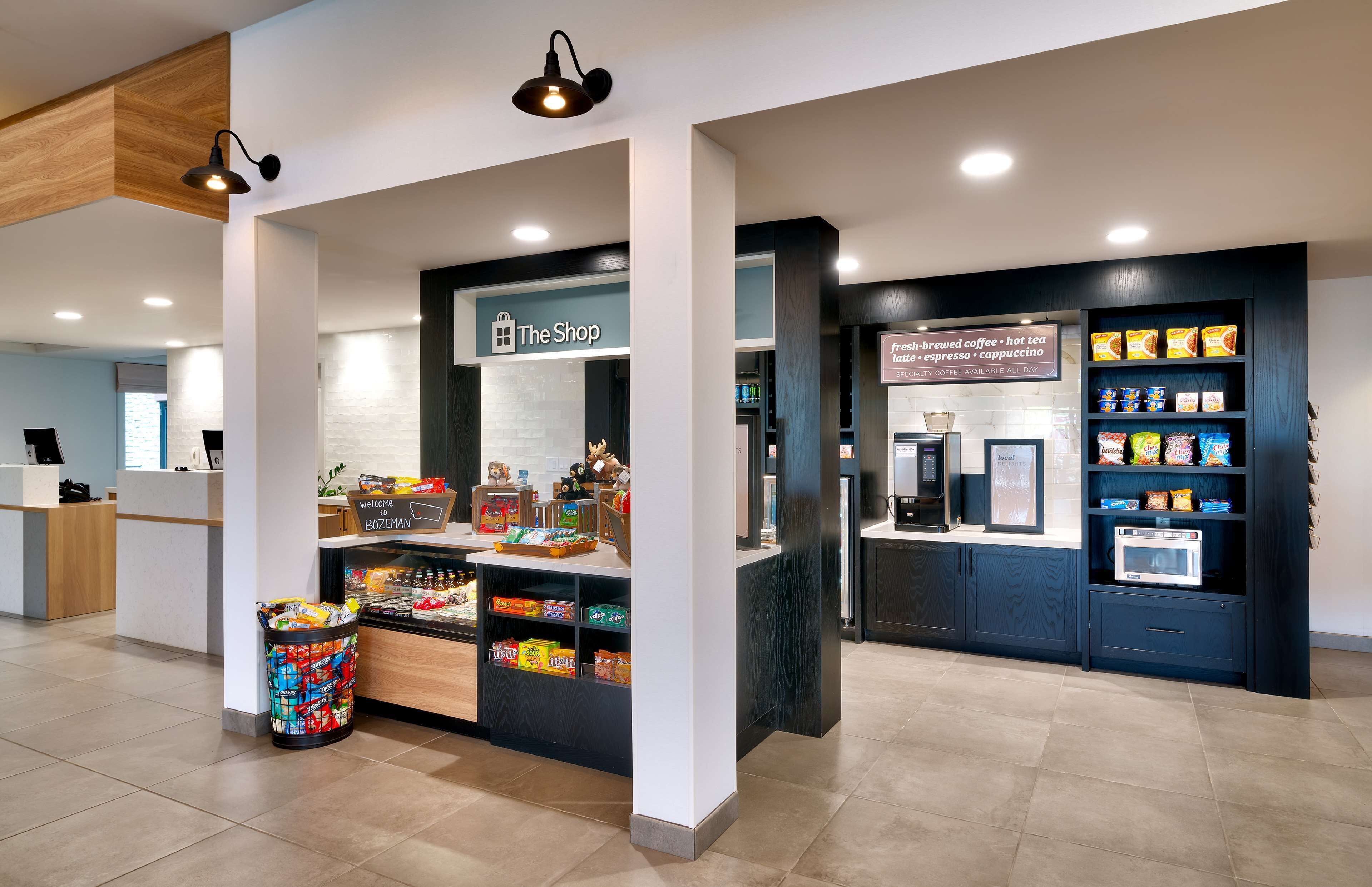 breakfast and dinner served, american cuisine