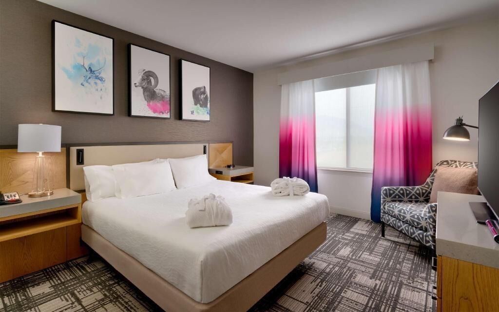In-room safe, desk, iron/ironing board, free cribs/infant beds