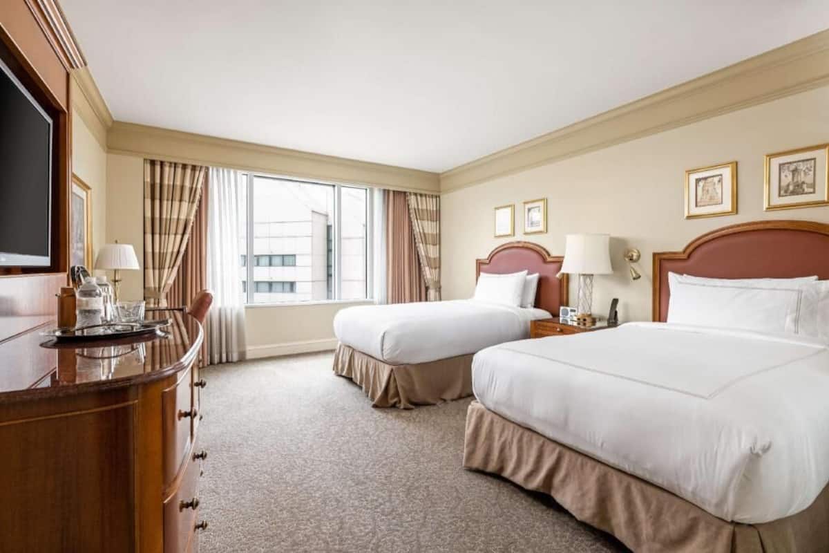 Premium bedding, pillowtop beds, minibar, in-room safe