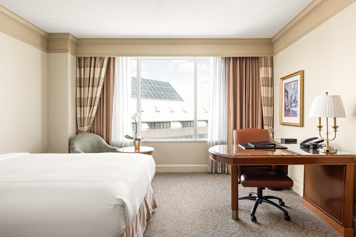 Premium bedding, pillow-top beds, minibar, in-room safe