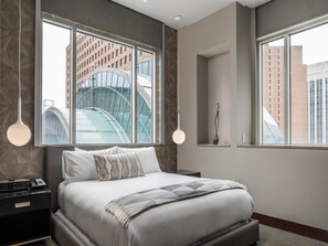 Suite, 1 King Bed (Modernism Collection) | Premium bedding, pillowtop beds, minibar, in-room safe - Conrad Indianapolis (Indianapolis)