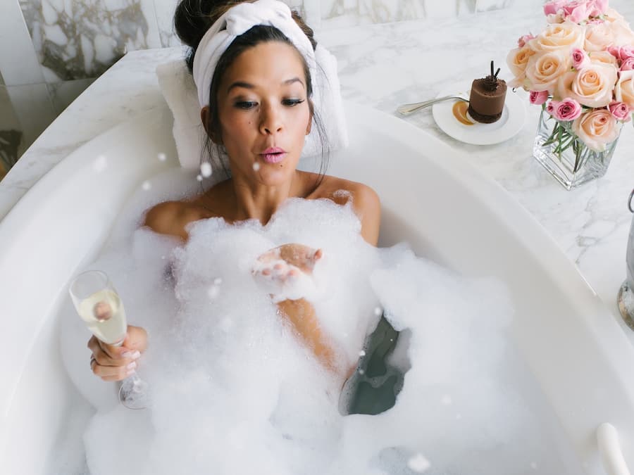 Presidential Suite, 1 King Bed | Deep-soaking bathtub