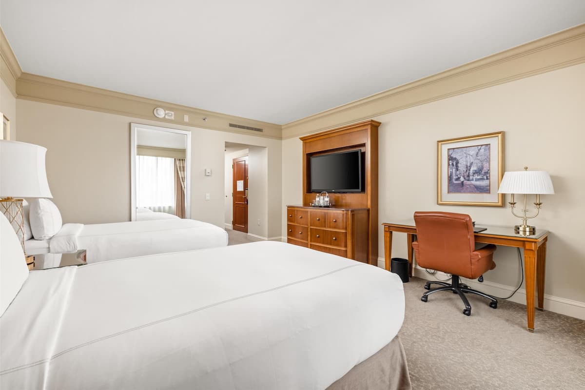 Premium bedding, pillowtop beds, minibar, in-room safe