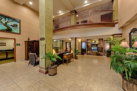 Interior entrance. Triple Play Resort Hotel & Suites