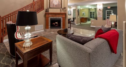 GrandStay Hotel & Suites