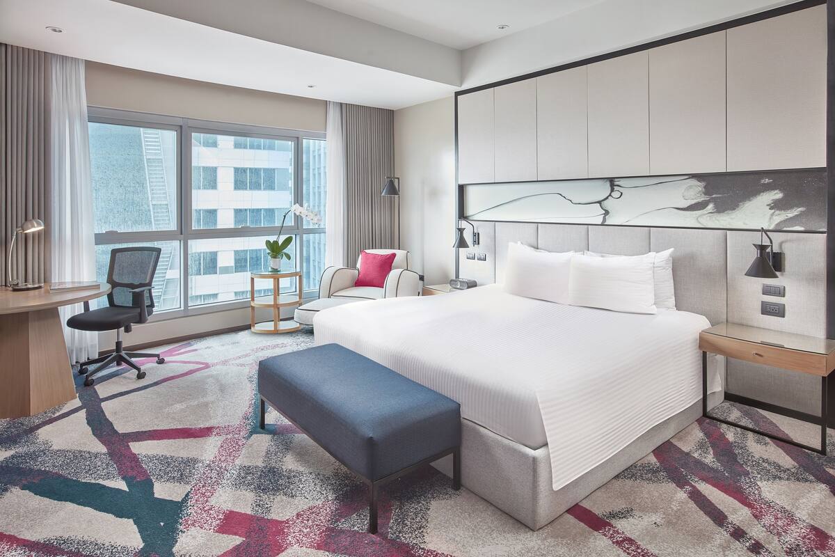 Ropa de cama de alta calidad, colchones con acolchado adicional, minibar