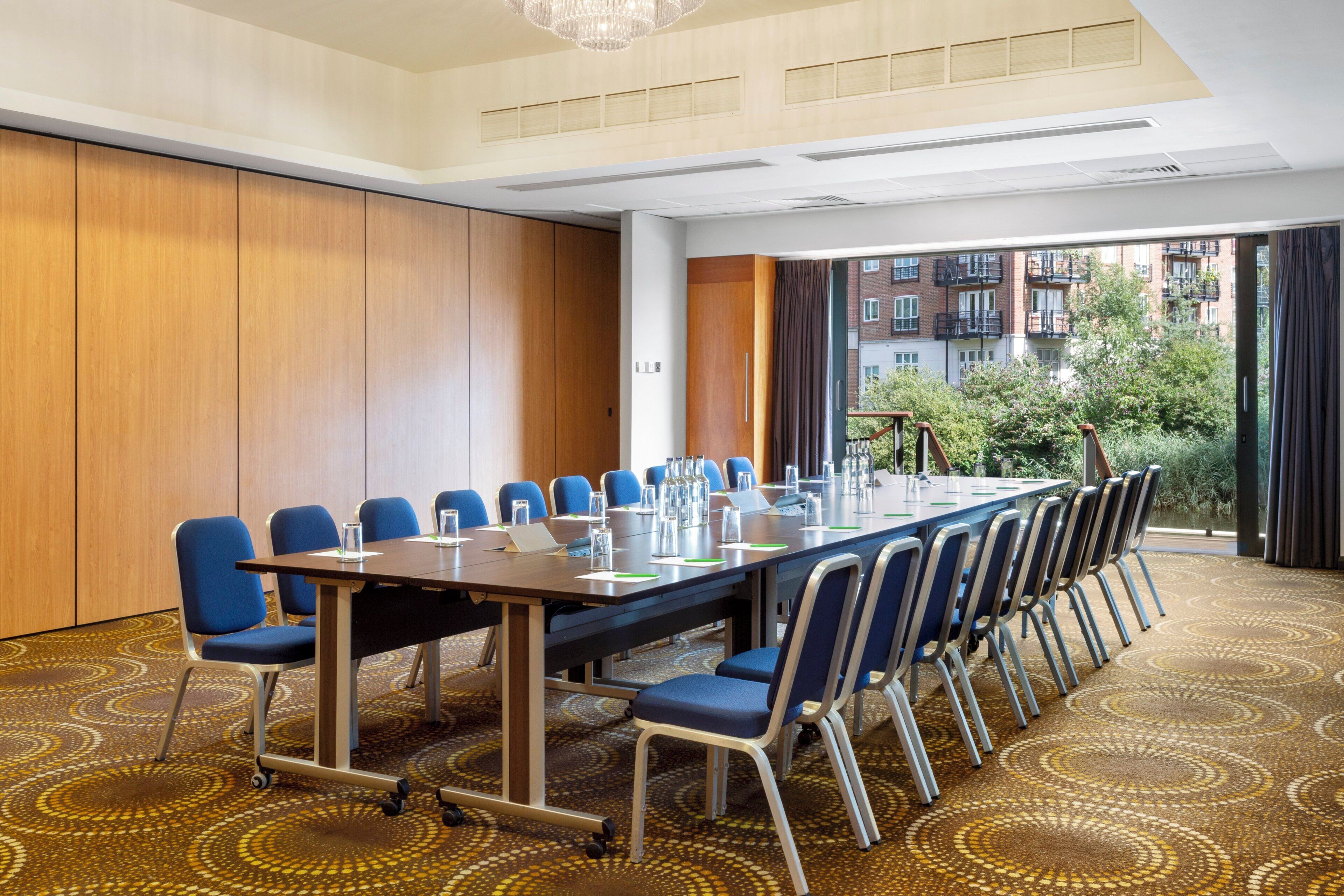 Photo - Holiday Inn London Brentford Lock by IHG