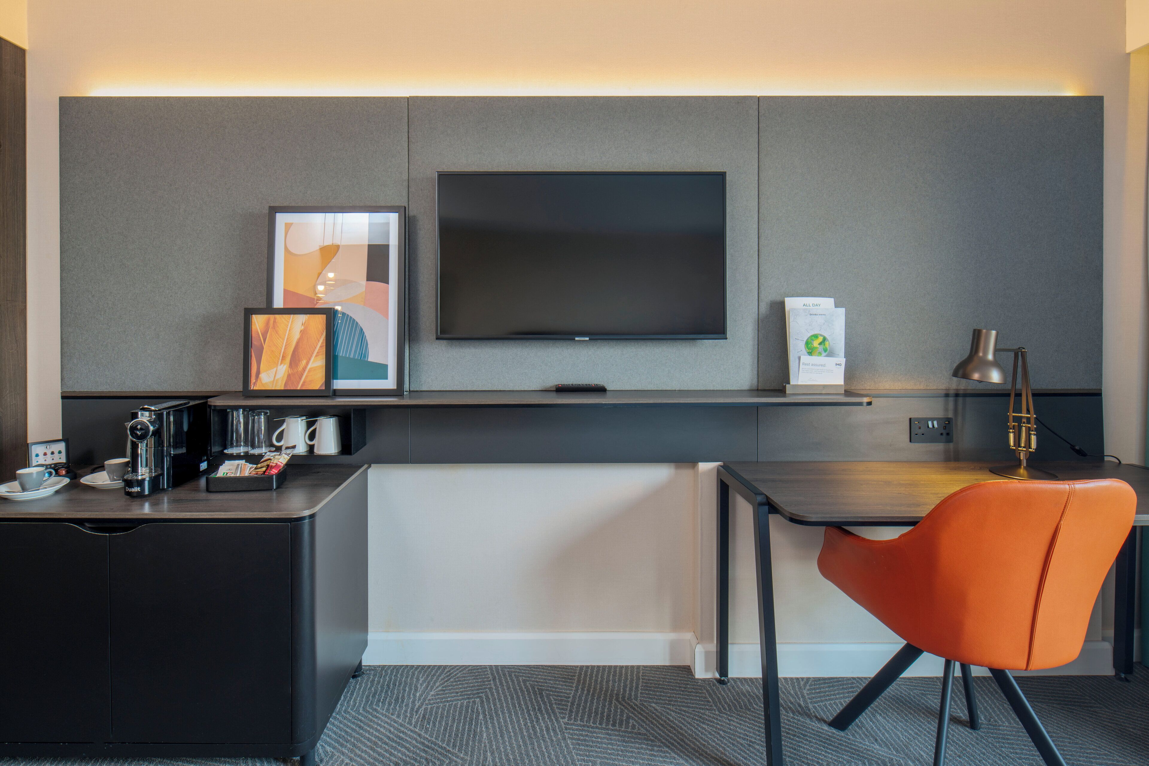 premium room, 1 king bed, balcony (view) | room amenity