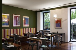 Restaurant - Hotel Colombia (Milan)