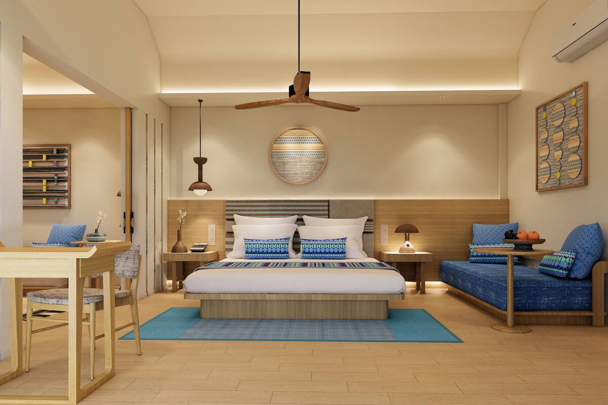 Deluxe Suite (Garden) | Minibar, in-room safe, desk, blackout drapes