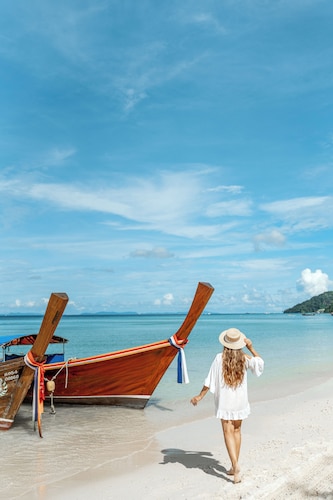 OUTRIGGER Phi Phi Island Resort